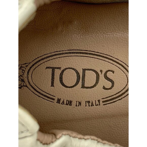 Tods Womens Ivory Leather Loafers With Silver Buckle Accent Size 37 - Picture 7 of 9